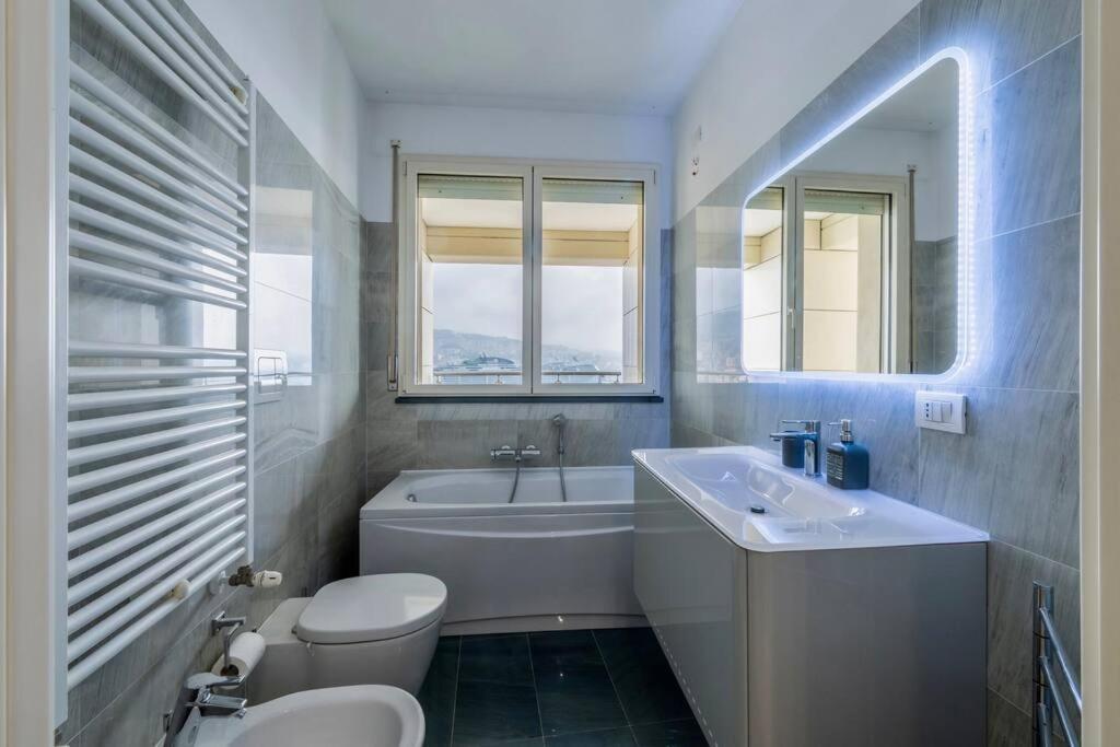 5 Stars Apart Sea View เจนัว ภายนอก รูปภาพ