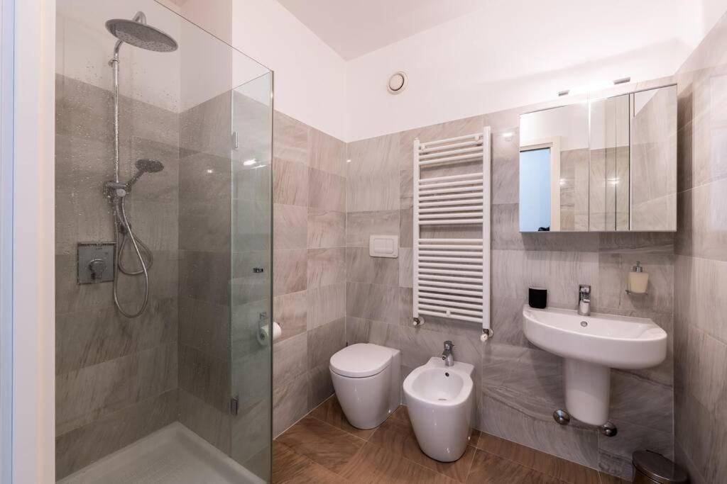 5 Stars Apart Sea View เจนัว ภายนอก รูปภาพ