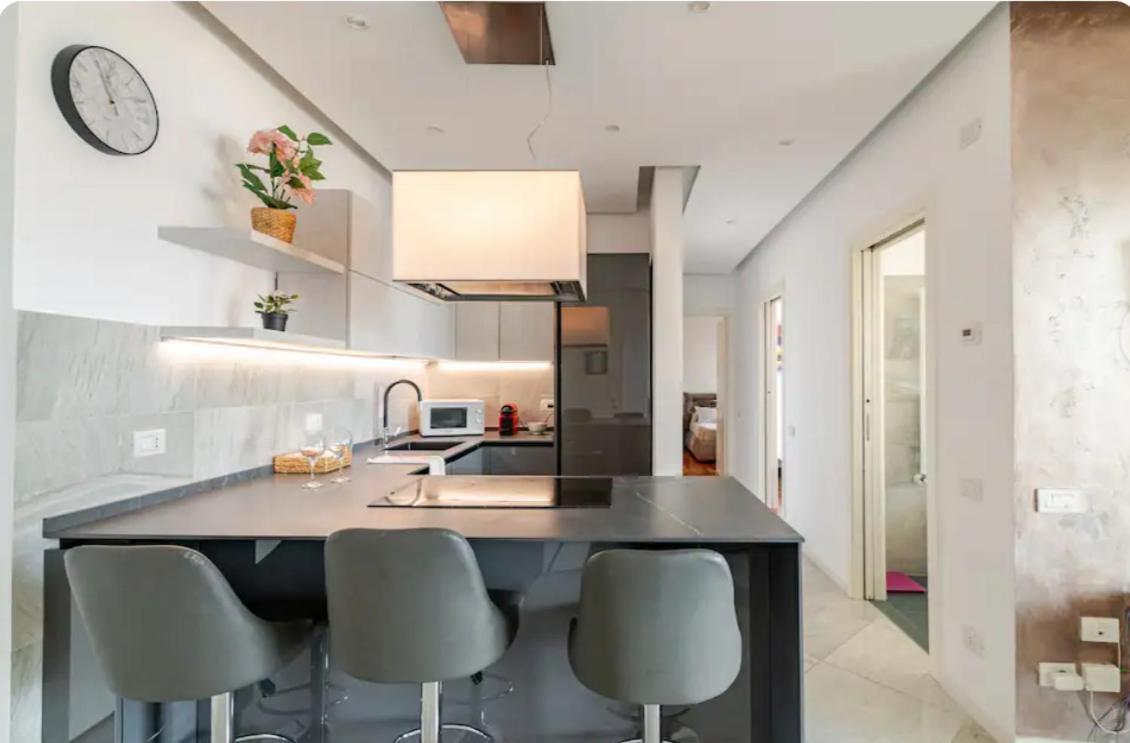 5 Stars Apart Sea View เจนัว ภายนอก รูปภาพ